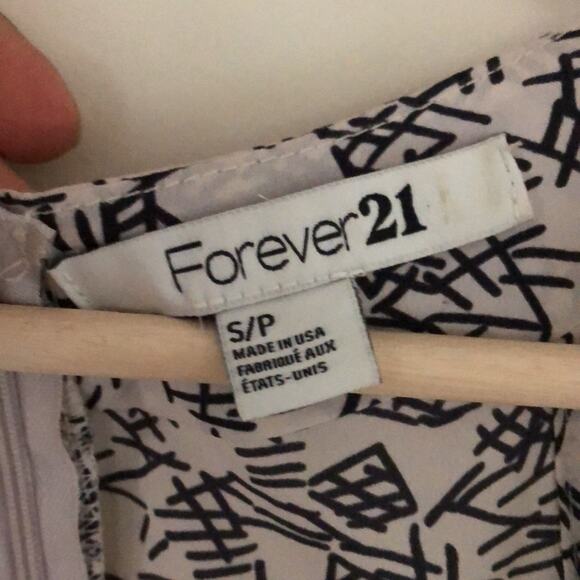 Forever 21 Floral Print Shorts Romper Jumpsuit Strapless Size S Summer - Picture 7 of 8